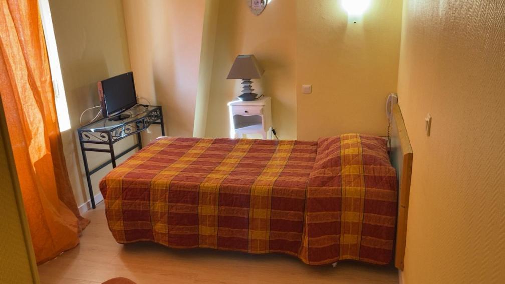 Hotel Beausejour รูออง ภายนอก รูปภาพ